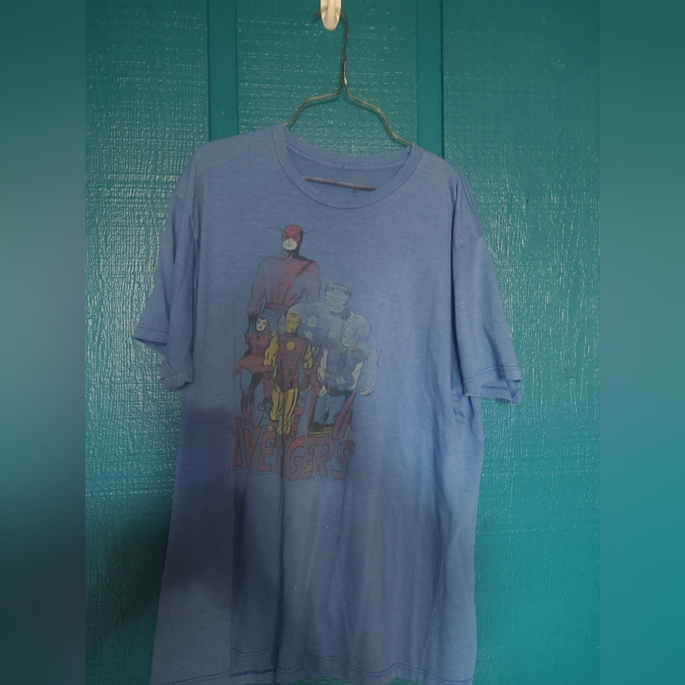 Marvel Avengers Vintage Blue Graphic Tee